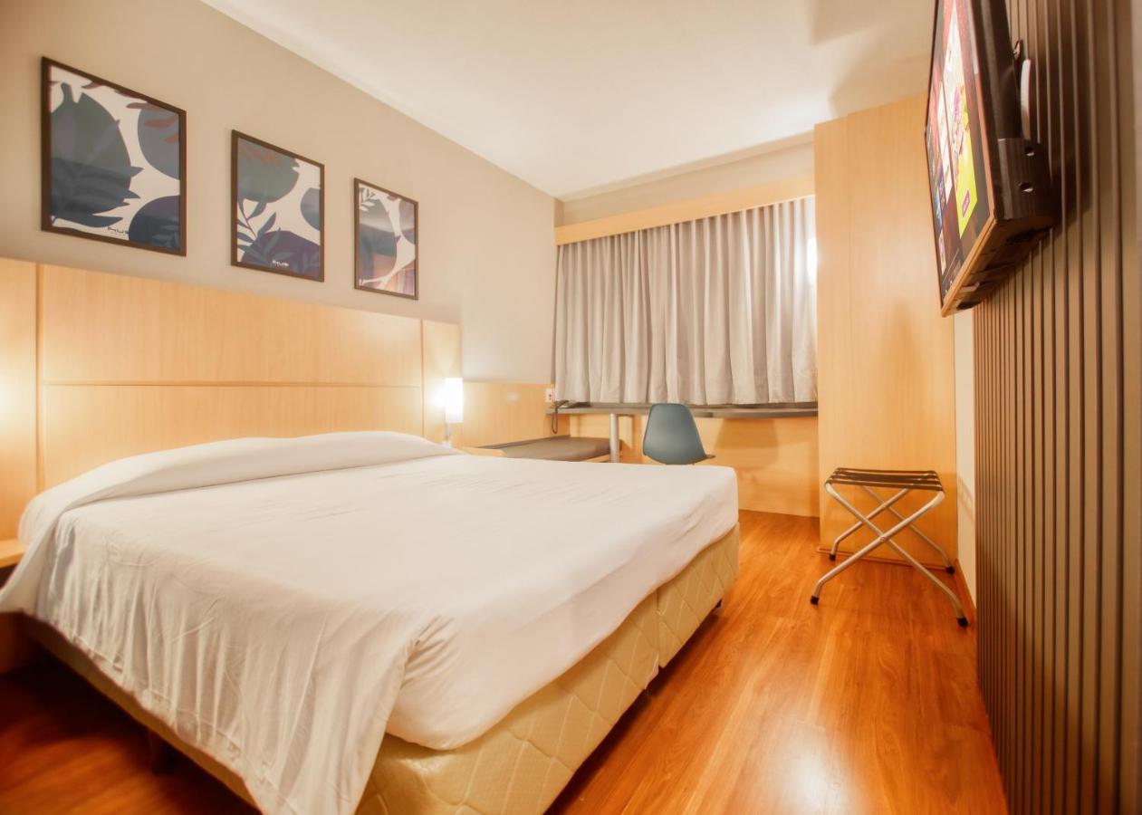 Hus Hotel โดราโดส ภายนอก รูปภาพ