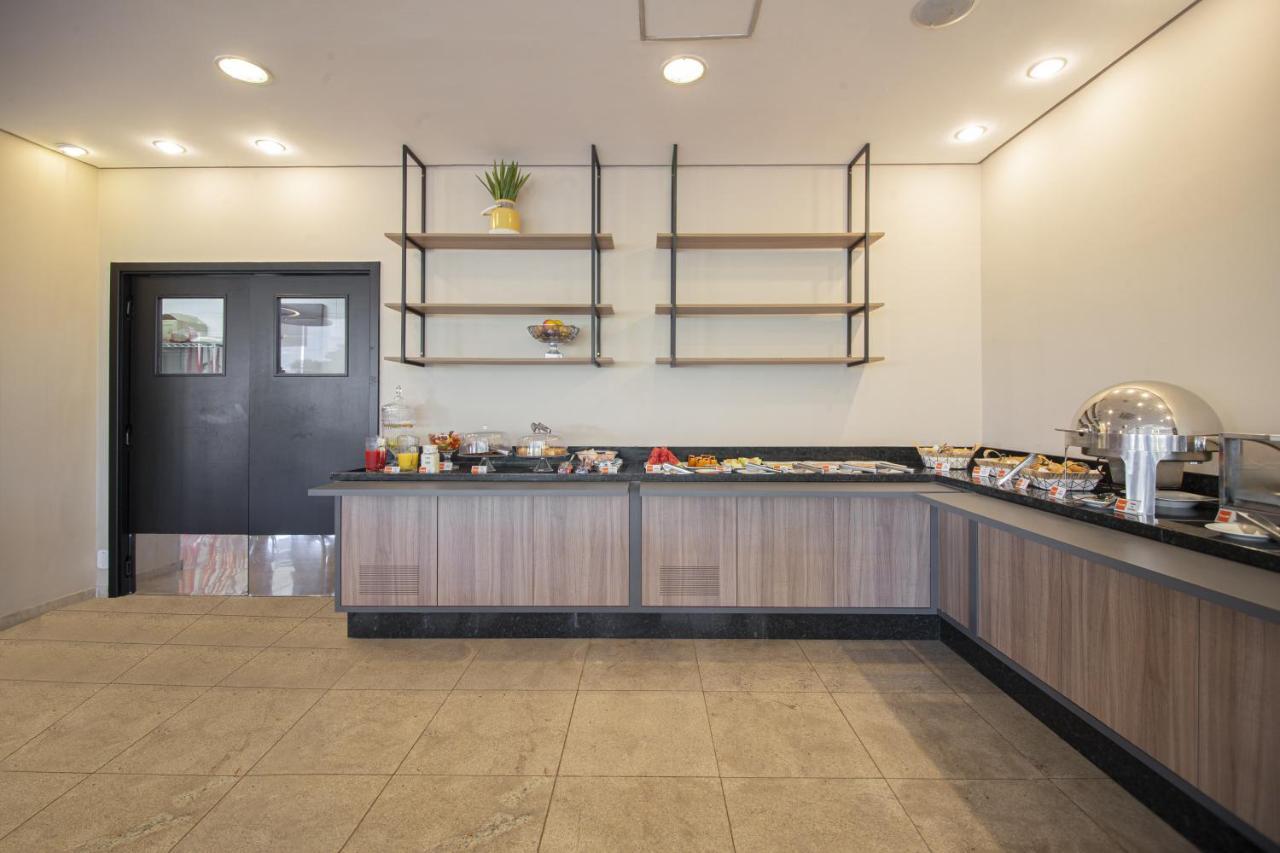 Hus Hotel โดราโดส ภายนอก รูปภาพ
