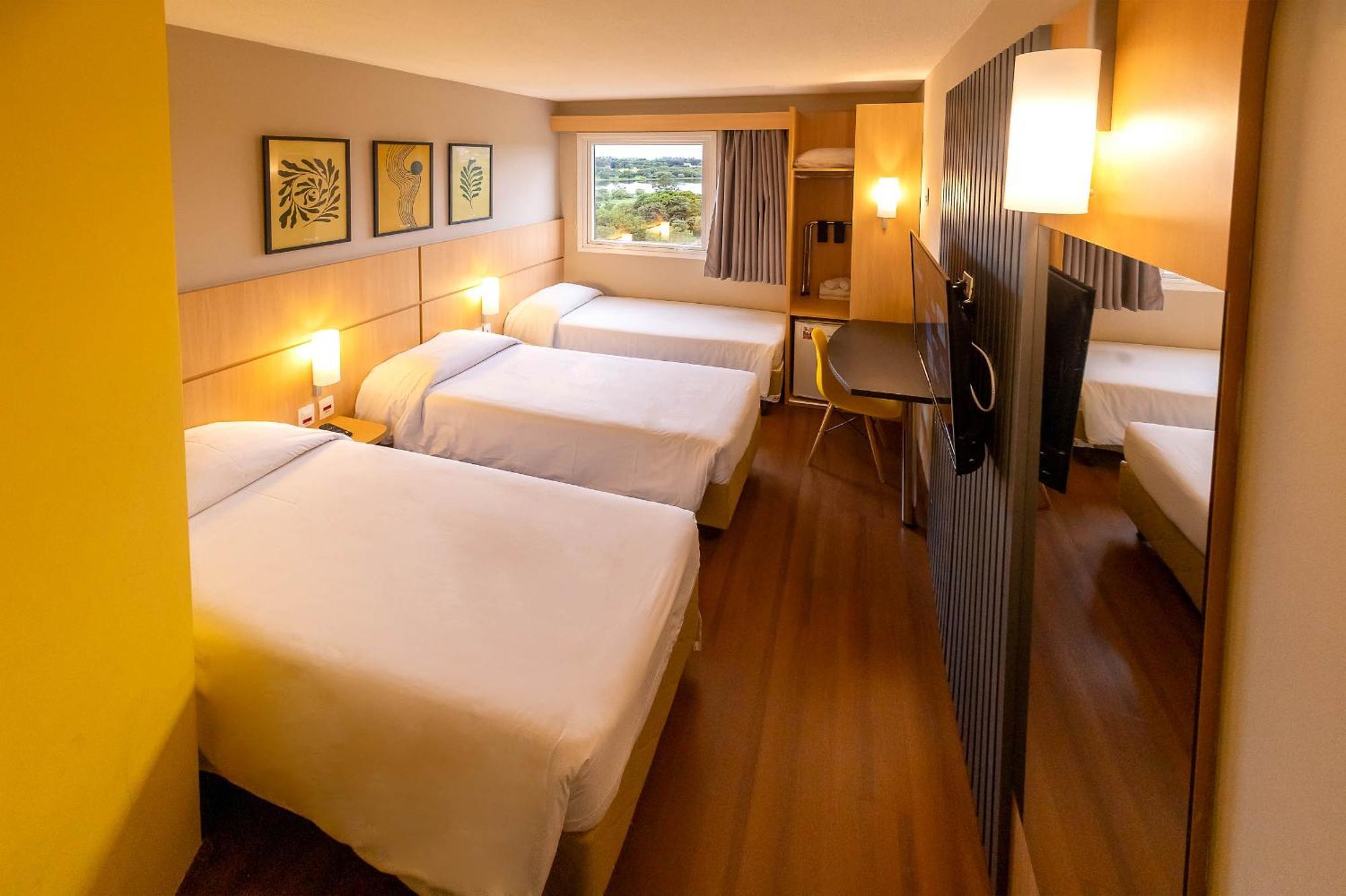 Hus Hotel โดราโดส ภายนอก รูปภาพ