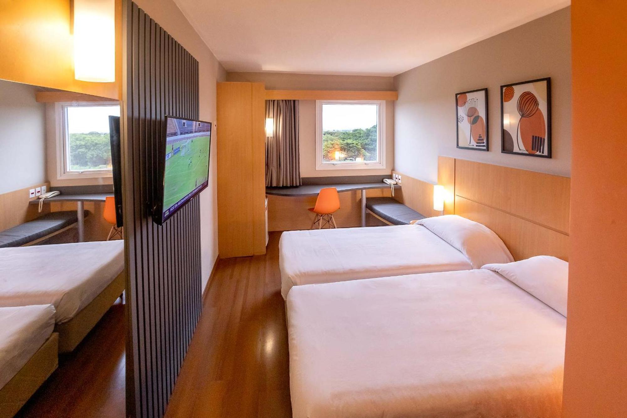 Hus Hotel โดราโดส ภายนอก รูปภาพ